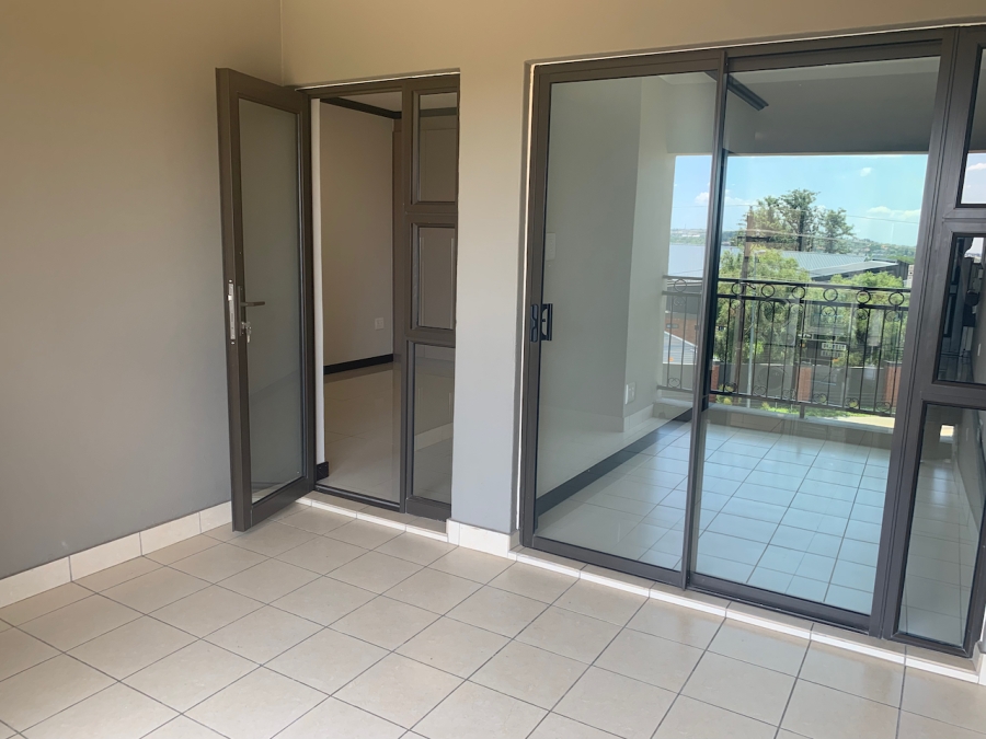 To Let 1 Bedroom Property for Rent in Broadacres Gauteng