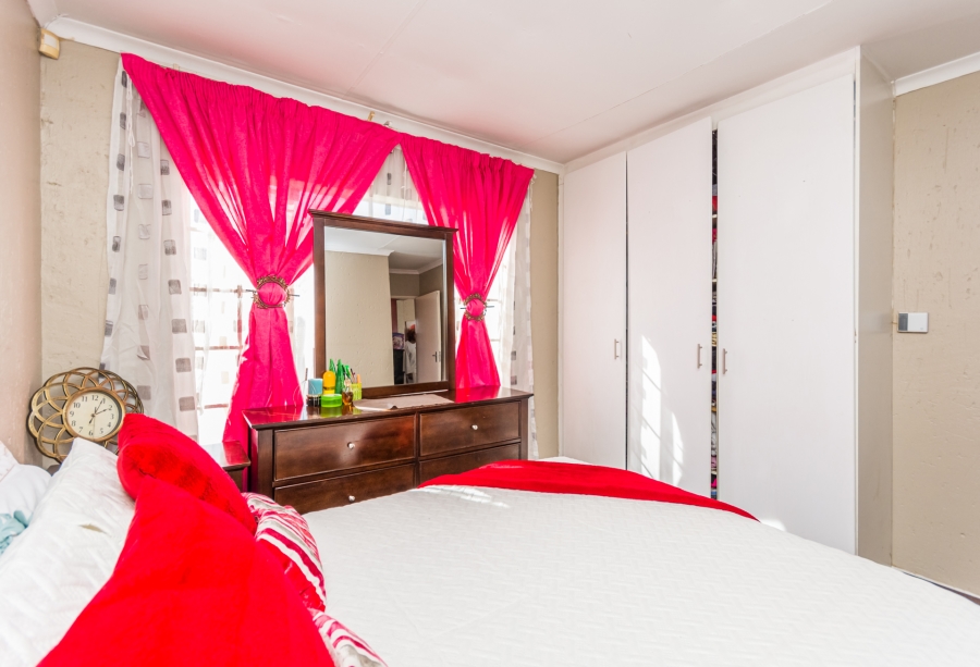 2 Bedroom Property for Sale in Heuwelsig Estate Gauteng