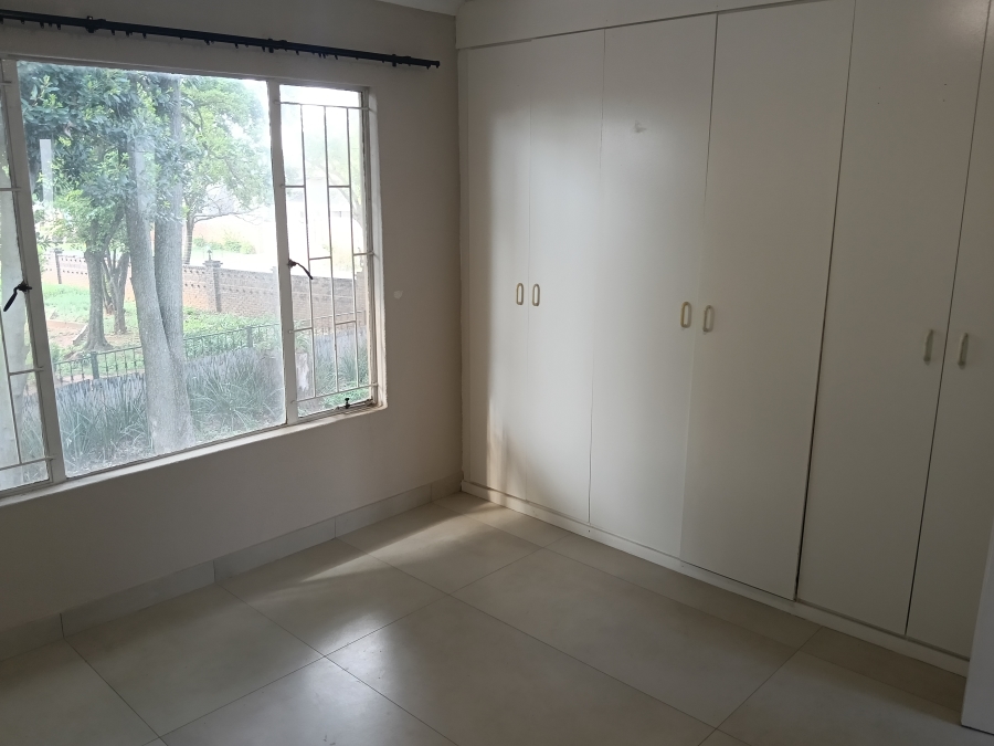 2 Bedroom Property for Sale in Lakefield Gauteng