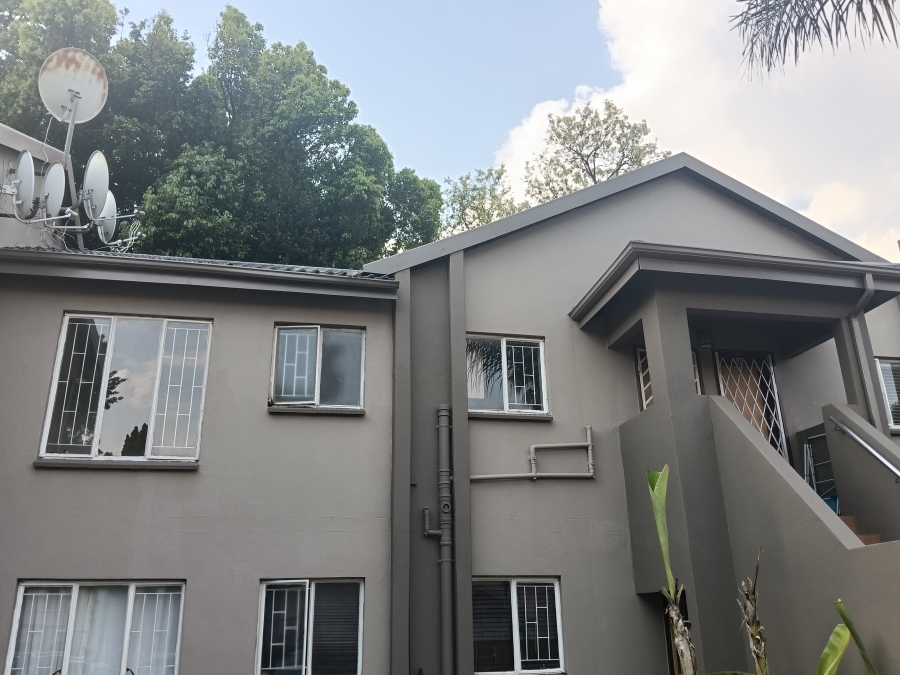 2 Bedroom Property for Sale in Lakefield Gauteng