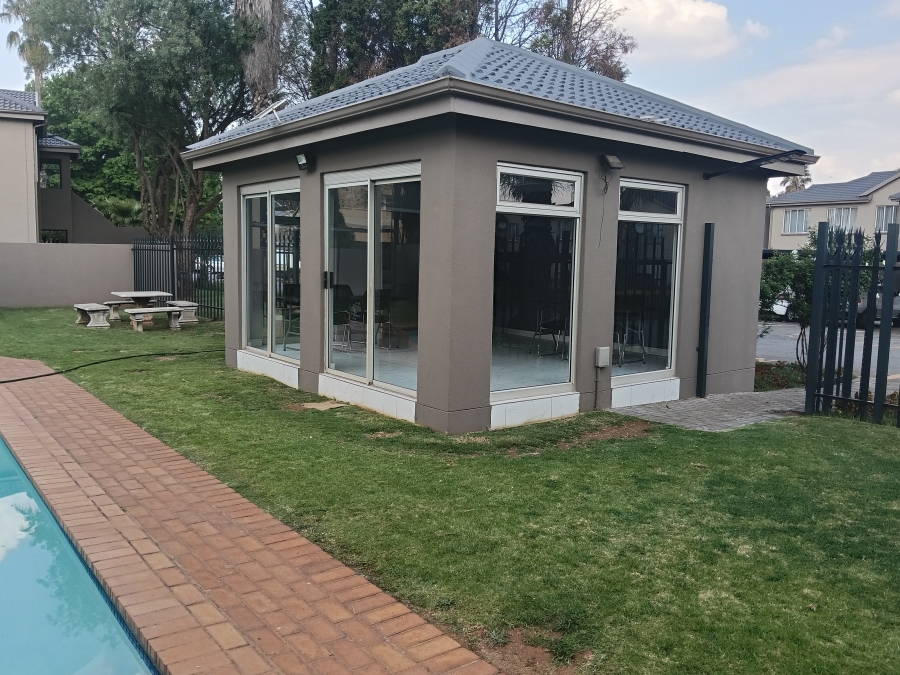 2 Bedroom Property for Sale in Lakefield Gauteng
