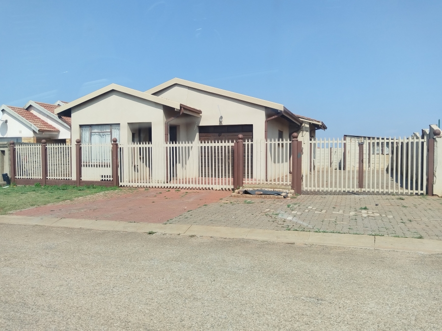 3 Bedroom Property for Sale in Sebokeng Zone 14 Gauteng