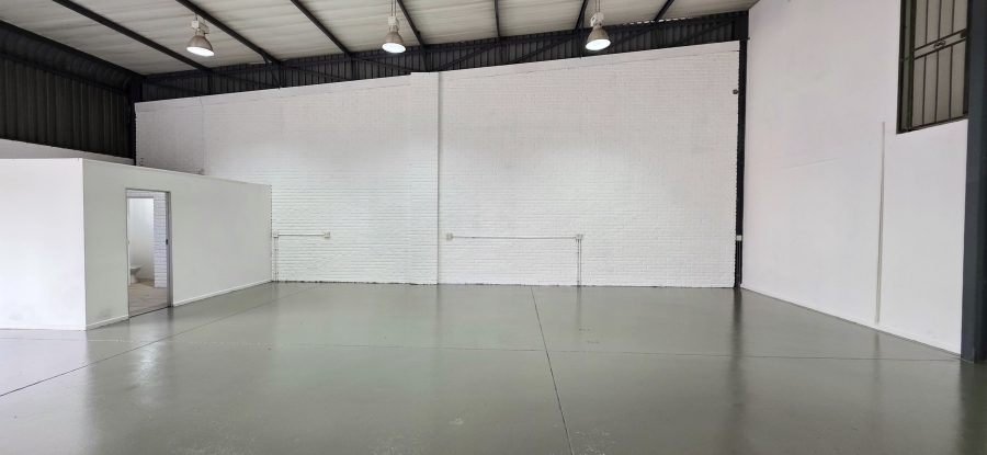 To Let Commercial Property for Rent in Barbeque Downs Gauteng