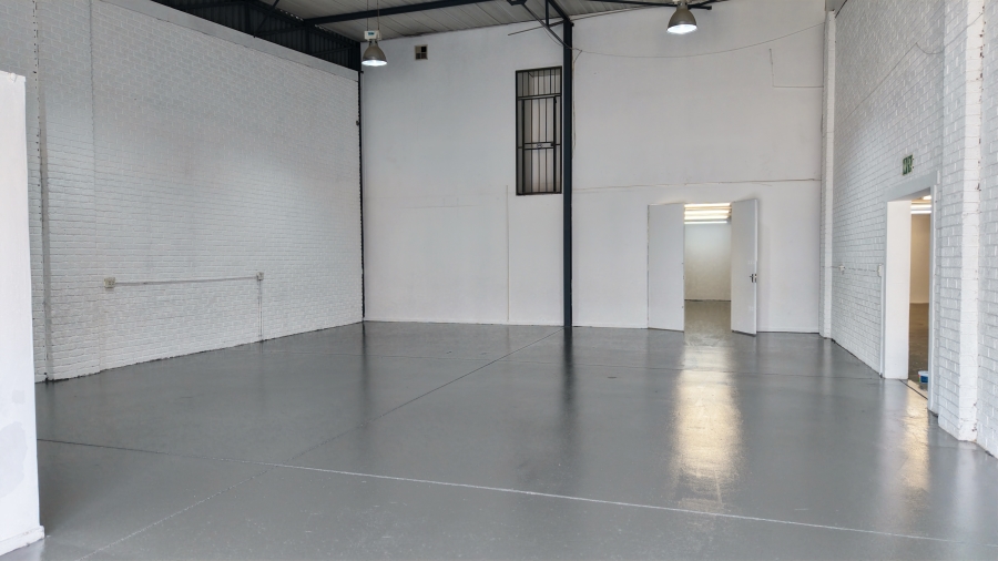 To Let Commercial Property for Rent in Barbeque Downs Gauteng