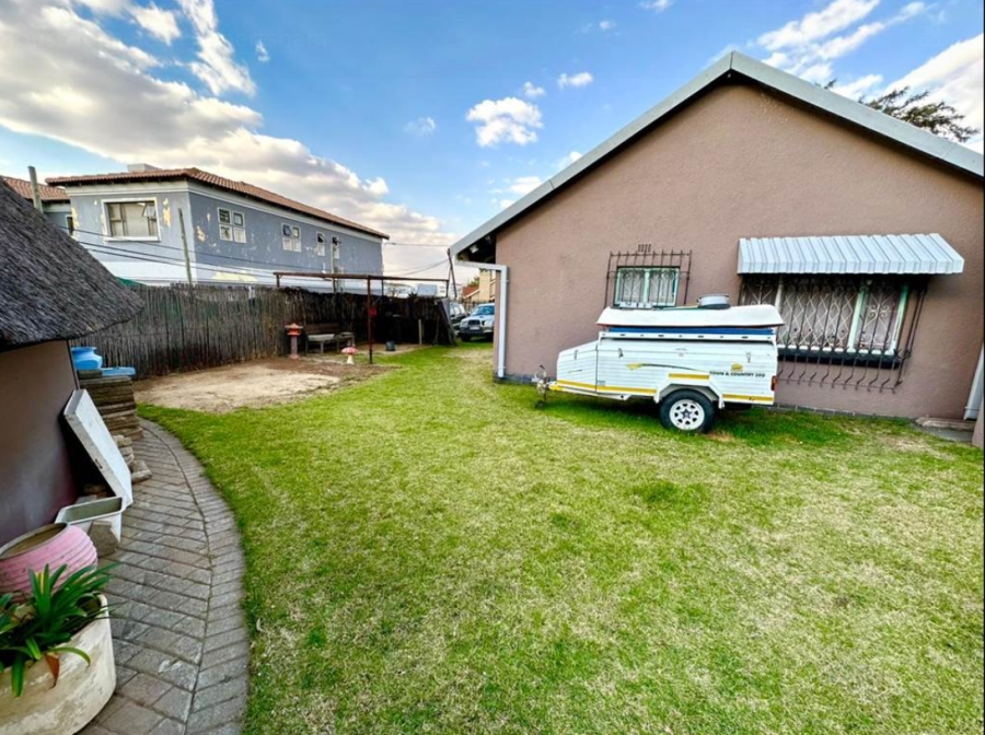 3 Bedroom Property for Sale in Robertsham Gauteng