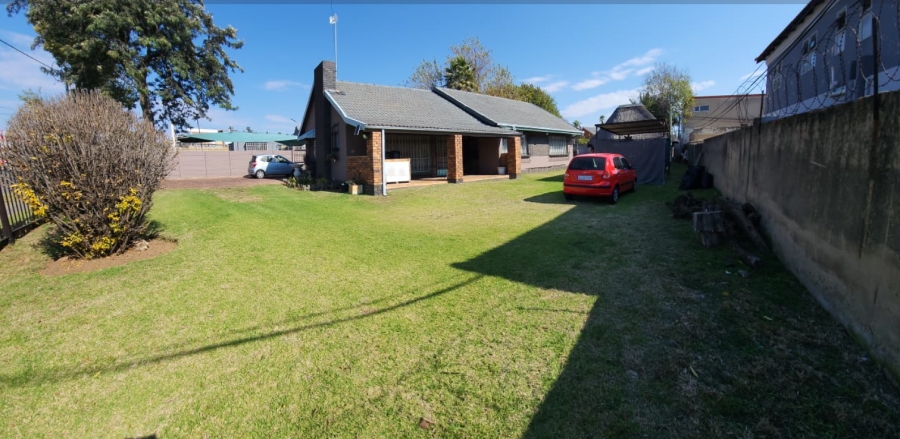 3 Bedroom Property for Sale in Robertsham Gauteng