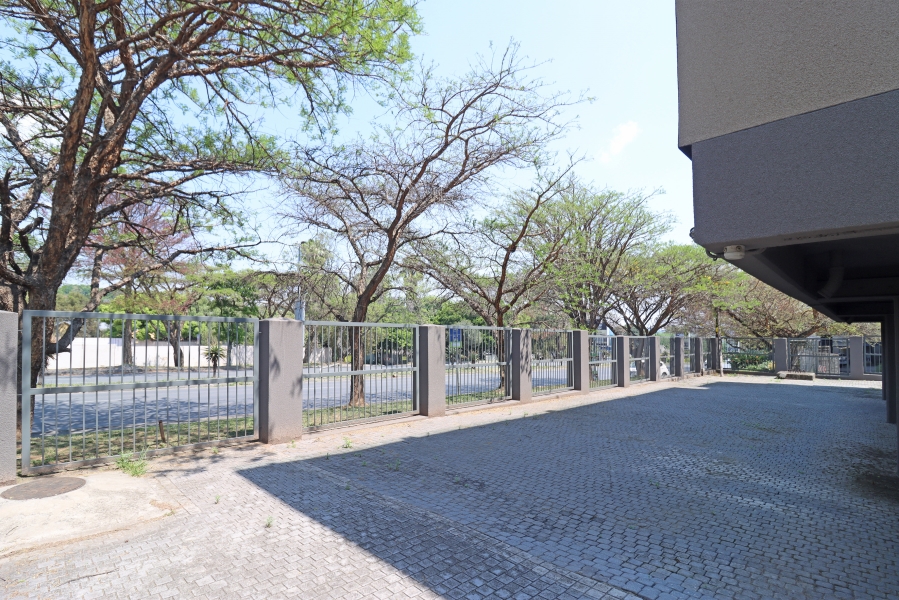To Let Commercial Property for Rent in Parkmore Gauteng