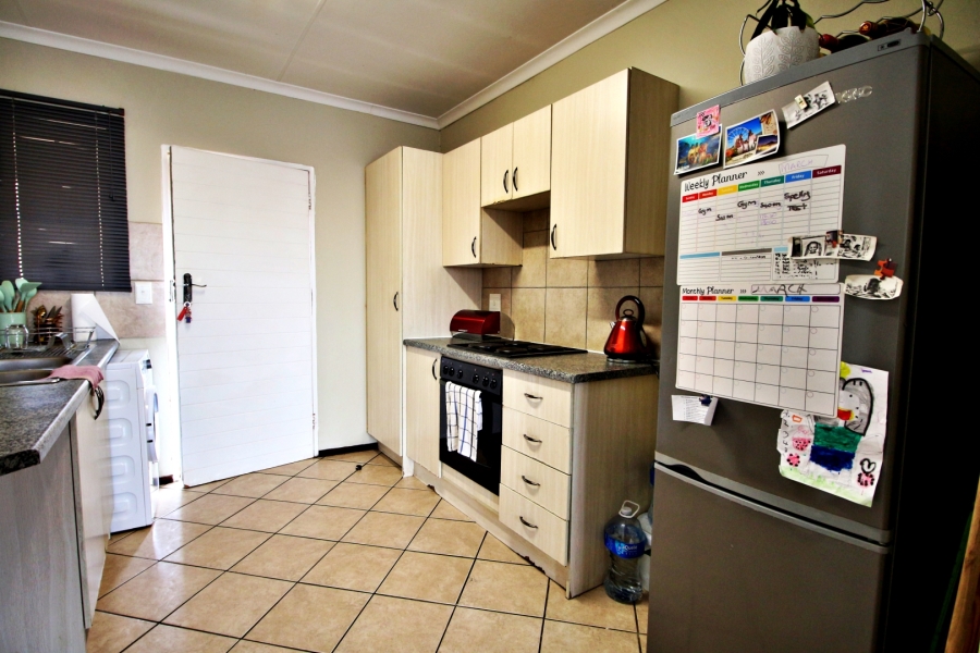 2 Bedroom Property for Sale in Terenure Gauteng