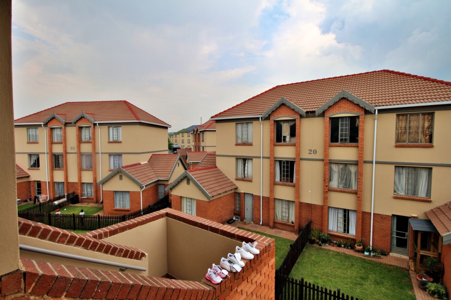 2 Bedroom Property for Sale in Terenure Gauteng