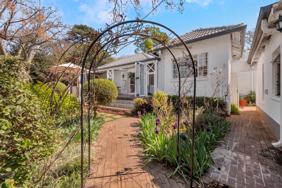 3 Bedroom Property for Sale in Linden Gauteng