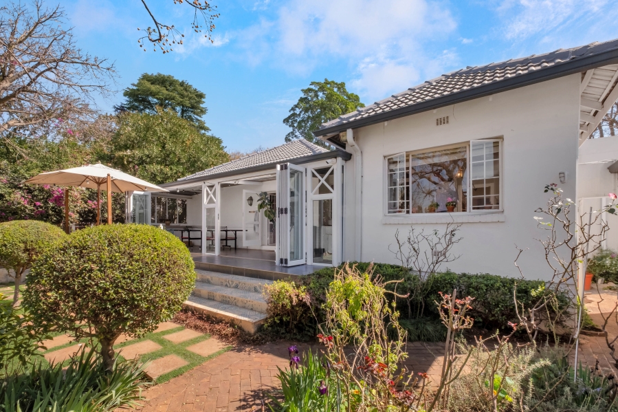 3 Bedroom Property for Sale in Linden Gauteng