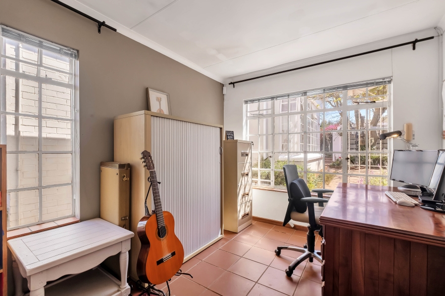3 Bedroom Property for Sale in Linden Gauteng