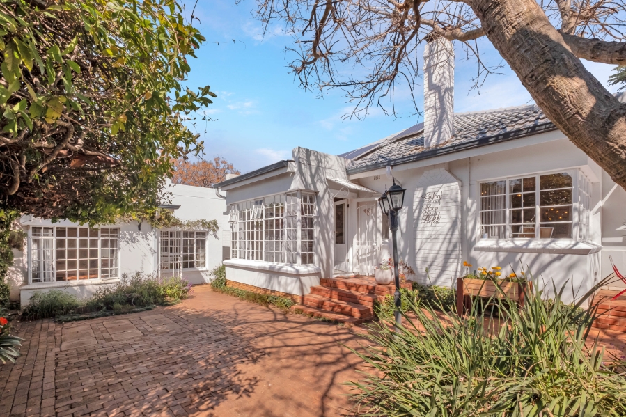 3 Bedroom Property for Sale in Linden Gauteng