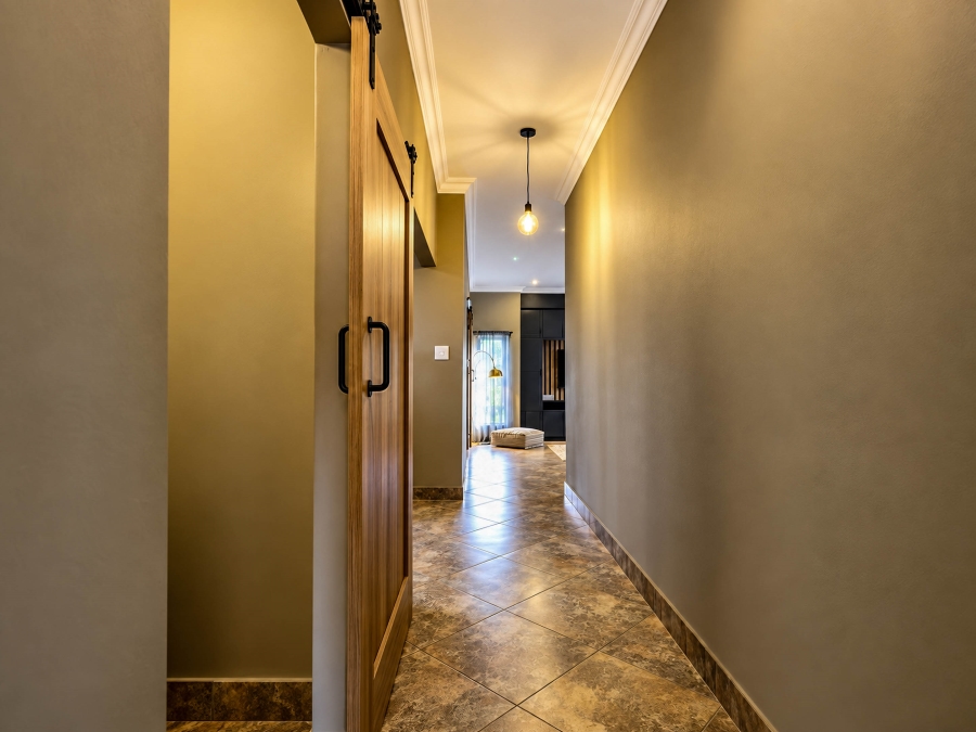 5 Bedroom Property for Sale in Midstream Estate Gauteng
