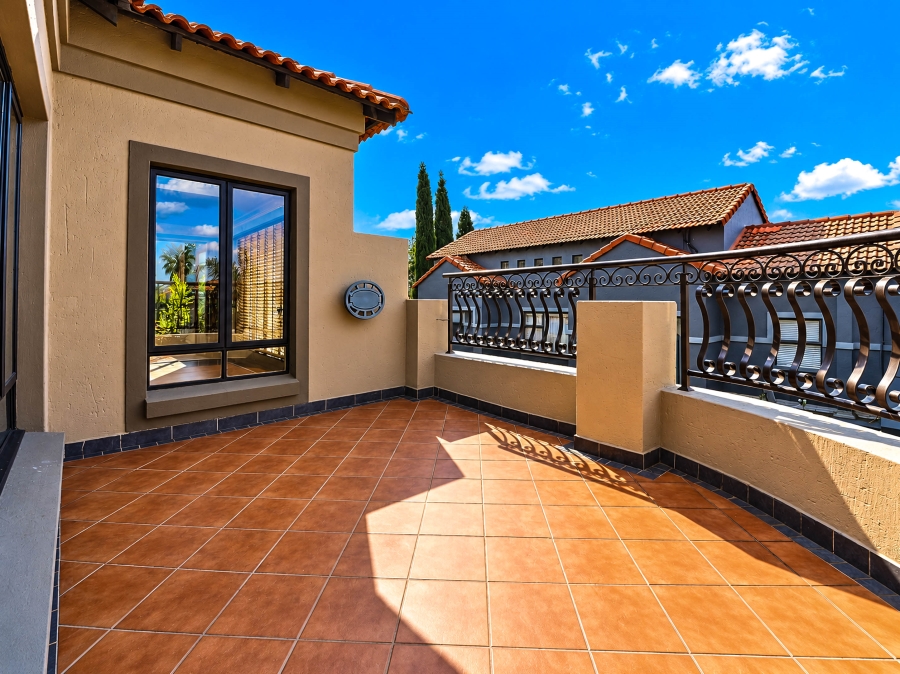 5 Bedroom Property for Sale in Midstream Estate Gauteng