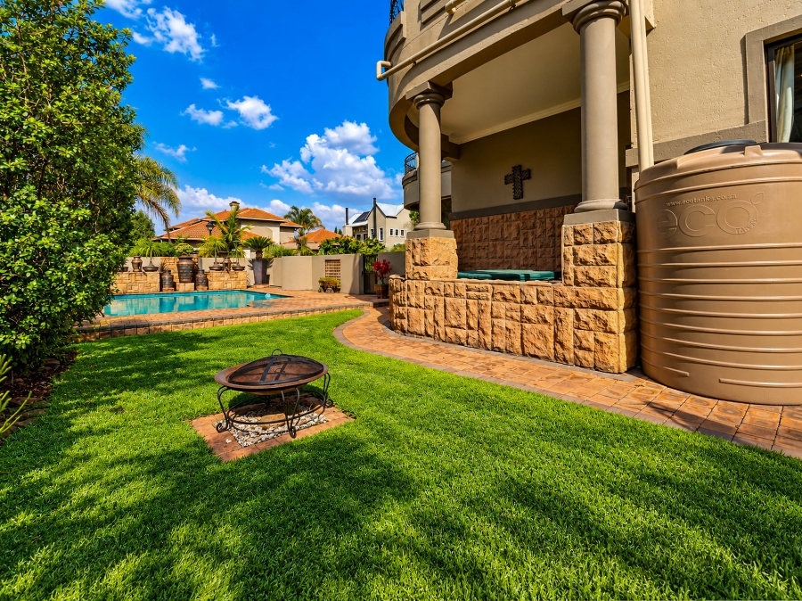 5 Bedroom Property for Sale in Midstream Estate Gauteng