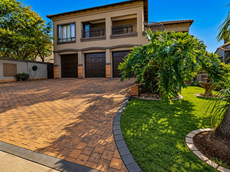 5 Bedroom Property for Sale in Midstream Estate Gauteng