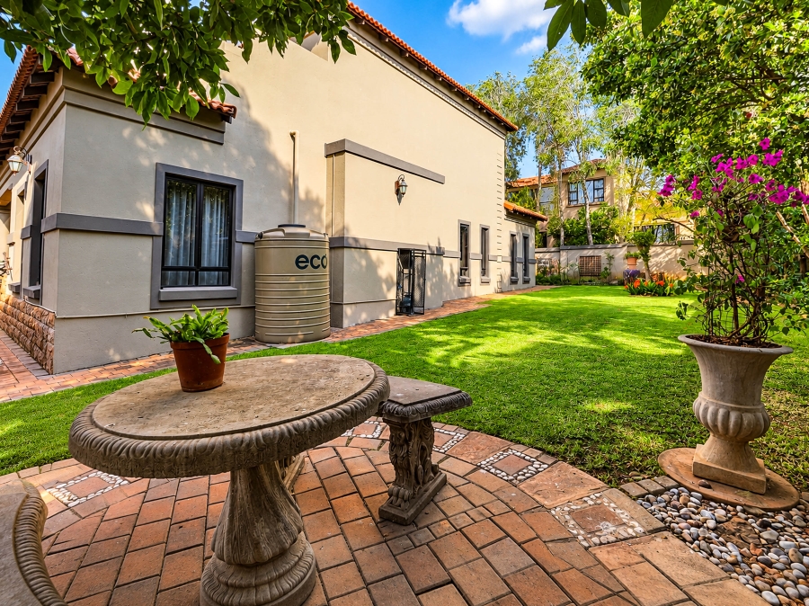 5 Bedroom Property for Sale in Midstream Estate Gauteng