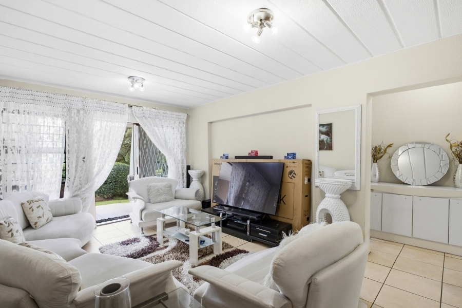 2 Bedroom Property for Sale in Maroeladal Gauteng