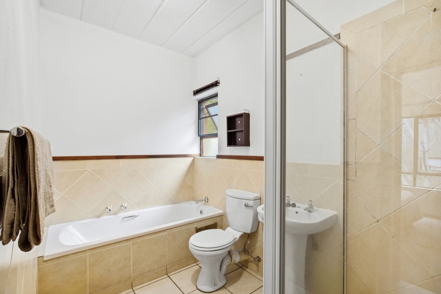 1 Bedroom Property for Sale in Douglasdale Gauteng