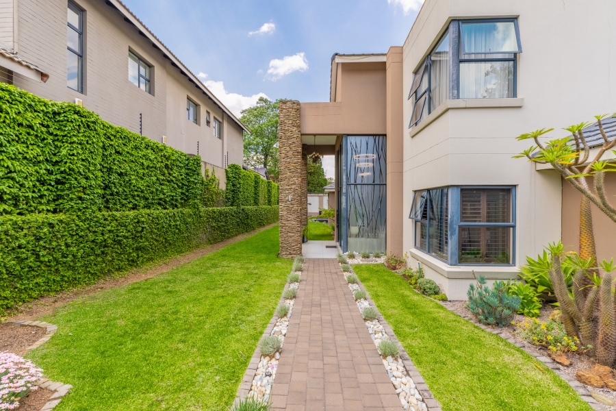 3 Bedroom Property for Sale in Bryanston Gauteng