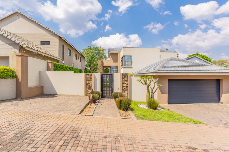 3 Bedroom Property for Sale in Bryanston Gauteng