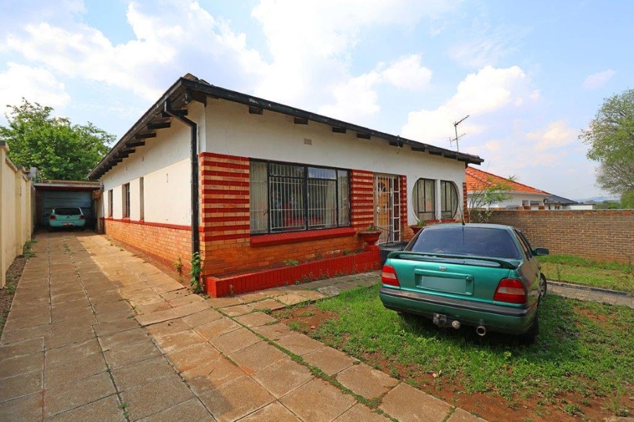 3 Bedroom Property for Sale in Orange Grove Gauteng