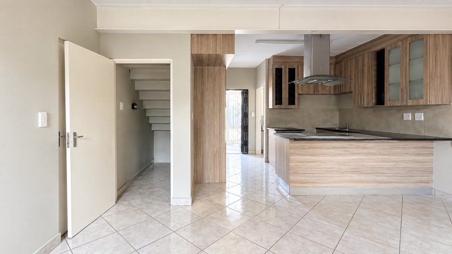 3 Bedroom Property for Sale in Albertsdal Gauteng