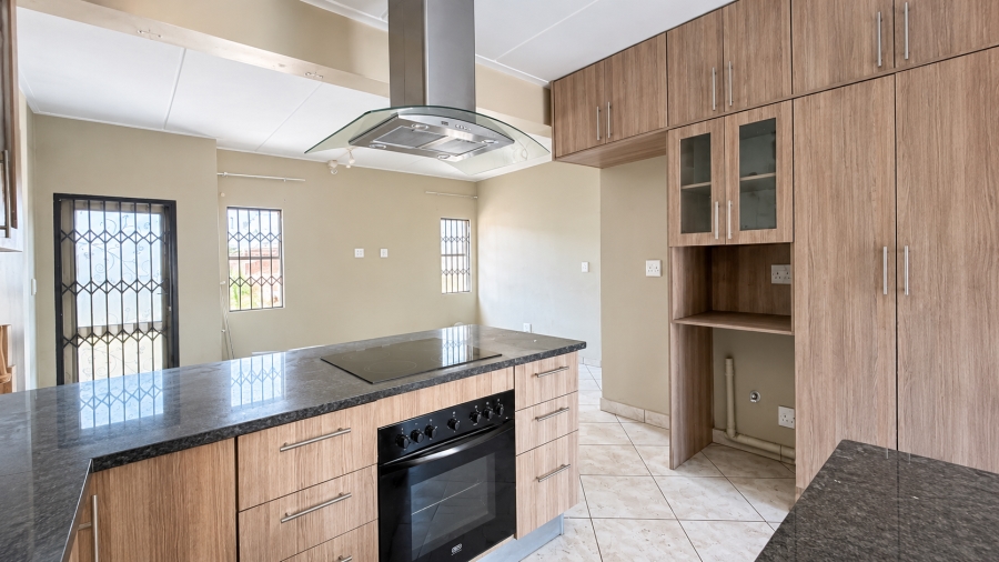 3 Bedroom Property for Sale in Albertsdal Gauteng