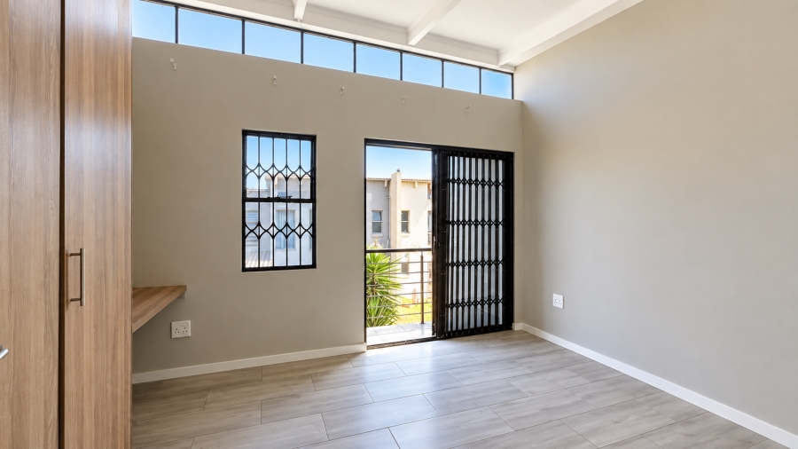 3 Bedroom Property for Sale in Albertsdal Gauteng