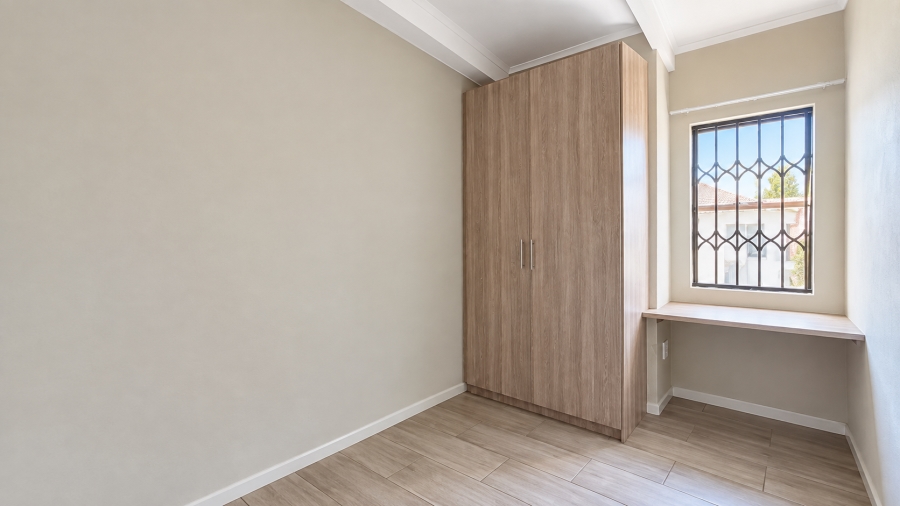 3 Bedroom Property for Sale in Albertsdal Gauteng
