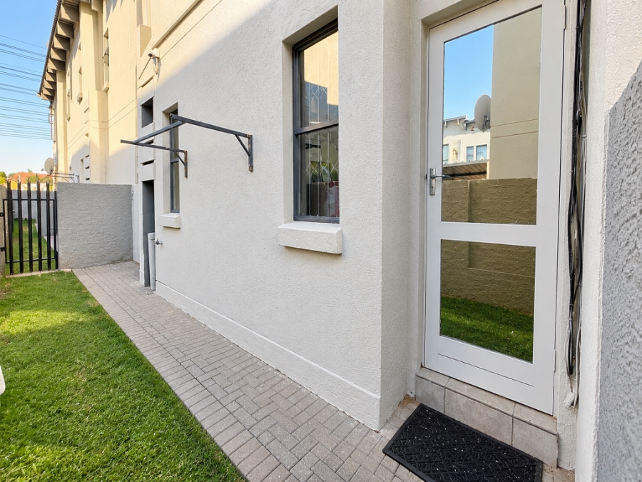 3 Bedroom Property for Sale in Albertsdal Gauteng