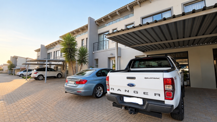 3 Bedroom Property for Sale in Albertsdal Gauteng