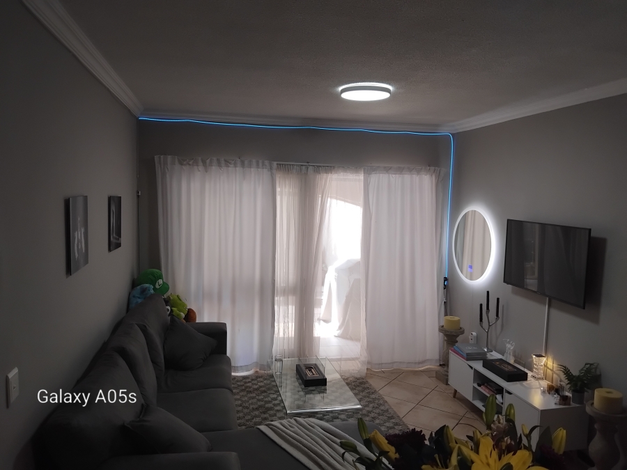 1 Bedroom Property for Sale in Lonehill Gauteng