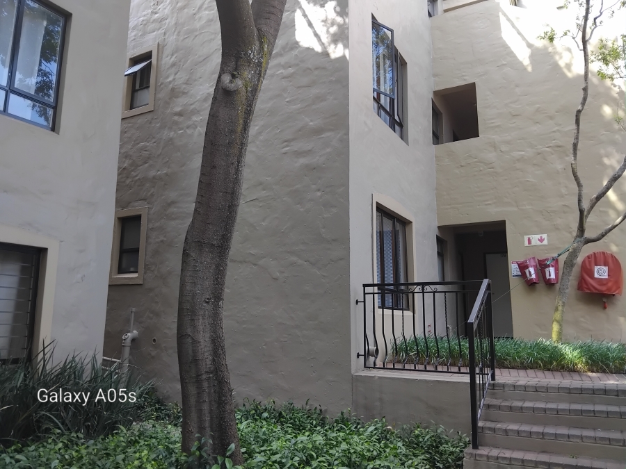 1 Bedroom Property for Sale in Lonehill Gauteng