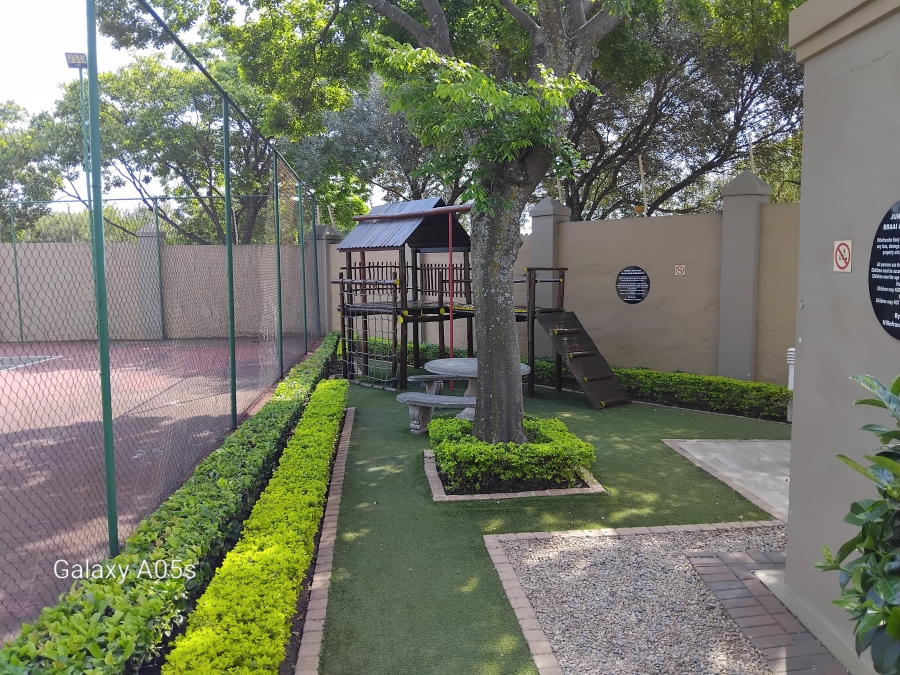 1 Bedroom Property for Sale in Lonehill Gauteng