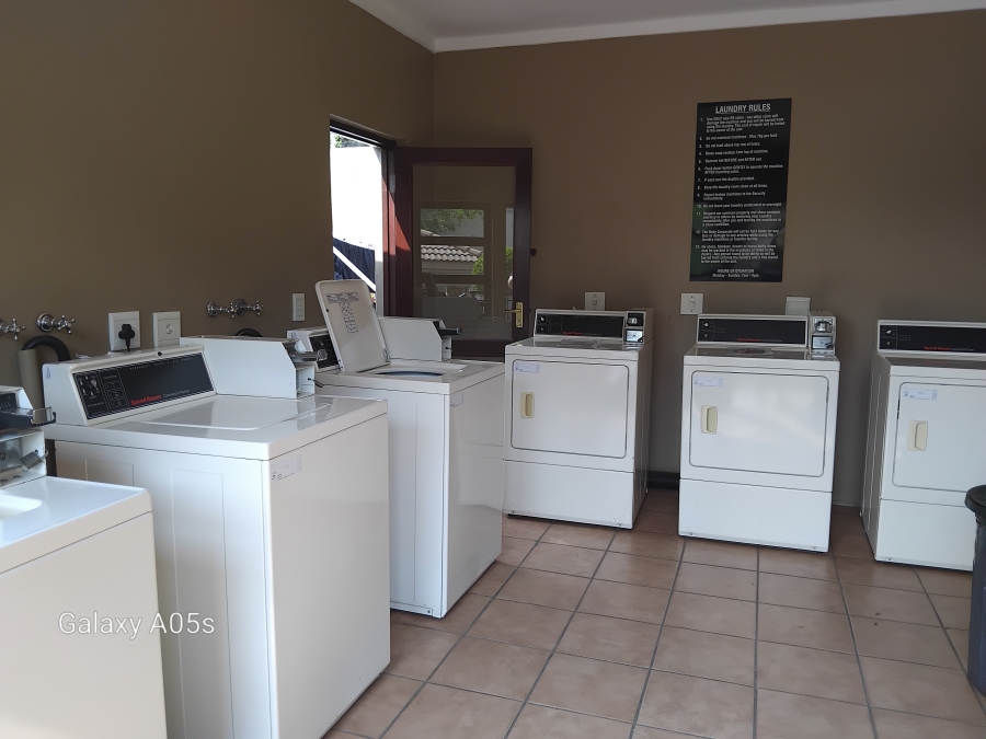 1 Bedroom Property for Sale in Lonehill Gauteng