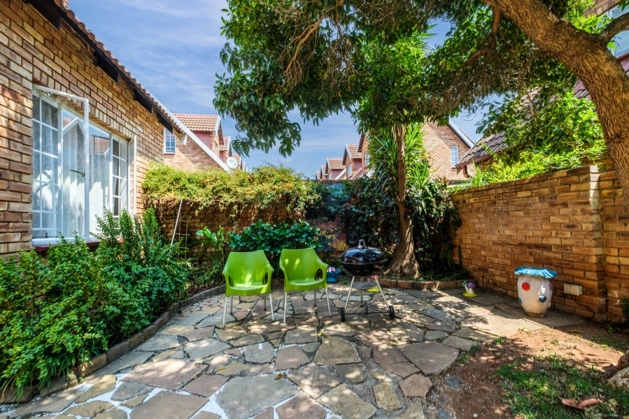4 Bedroom Property for Sale in Bromhof Gauteng