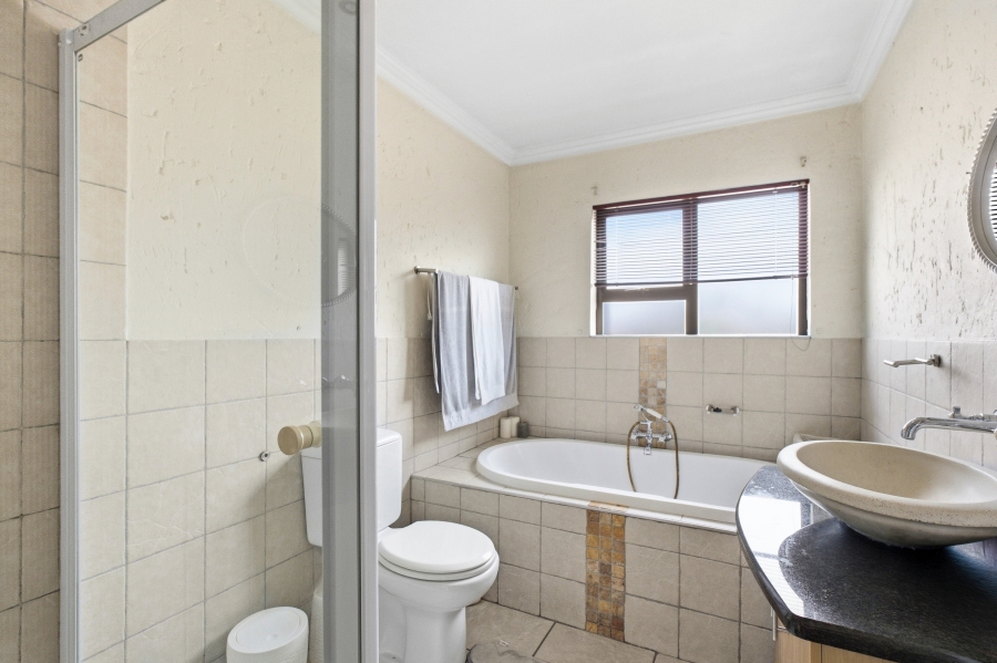 2 Bedroom Property for Sale in Craigavon Gauteng