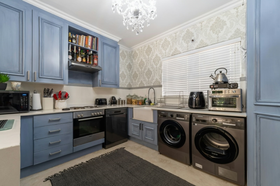 To Let 2 Bedroom Property for Rent in Craighall Gauteng
