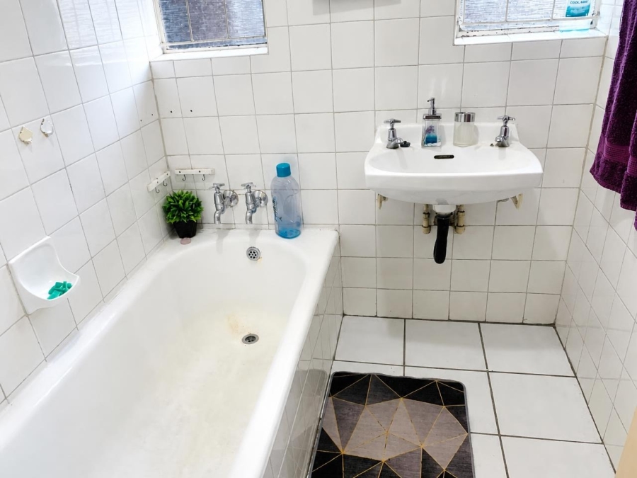 4 Bedroom Property for Sale in Vanderbijlpark CE 3 Gauteng