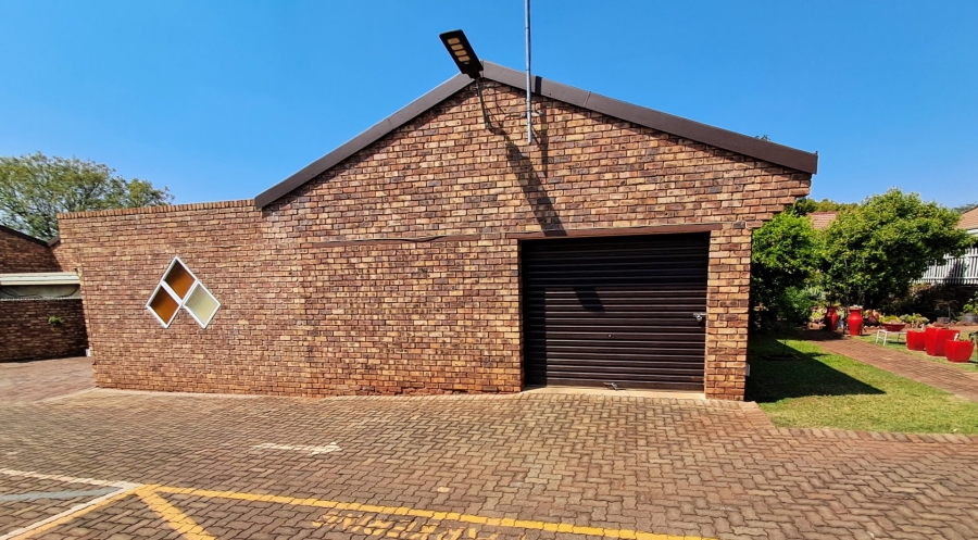 2 Bedroom Property for Sale in Clarina Gauteng