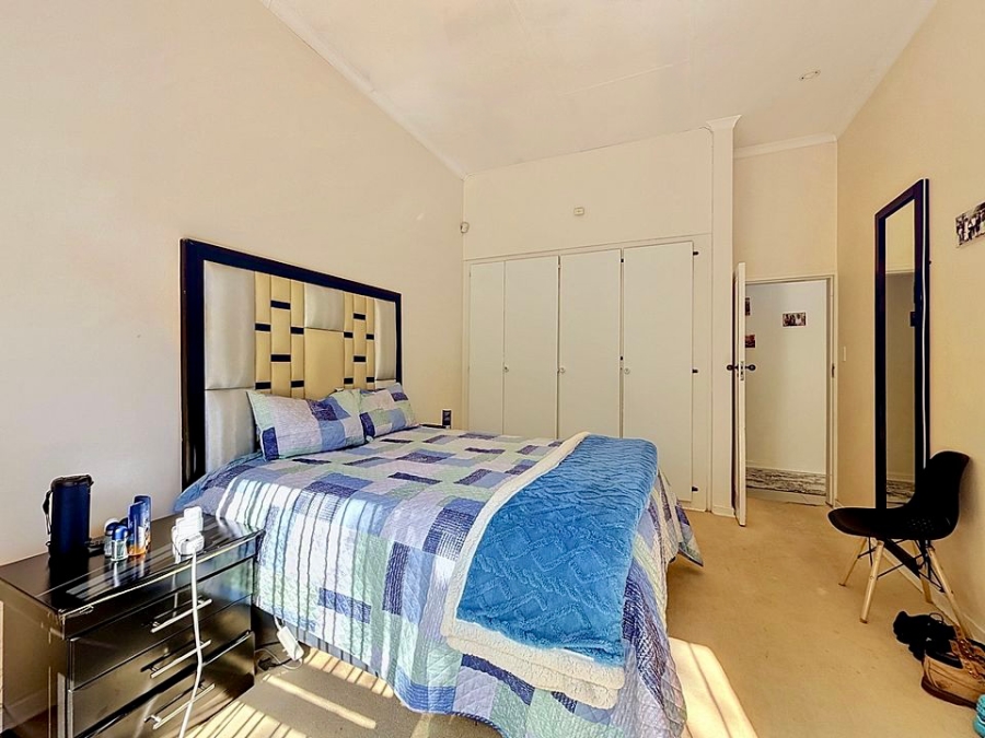 5 Bedroom Property for Sale in Waterkloof Park Gauteng
