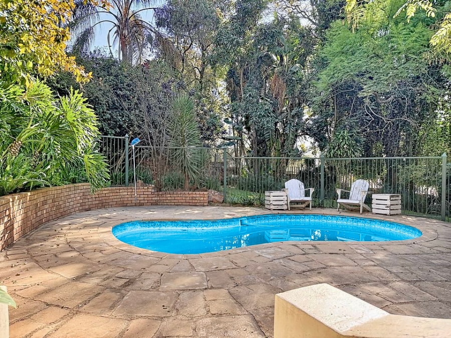 5 Bedroom Property for Sale in Waterkloof Park Gauteng