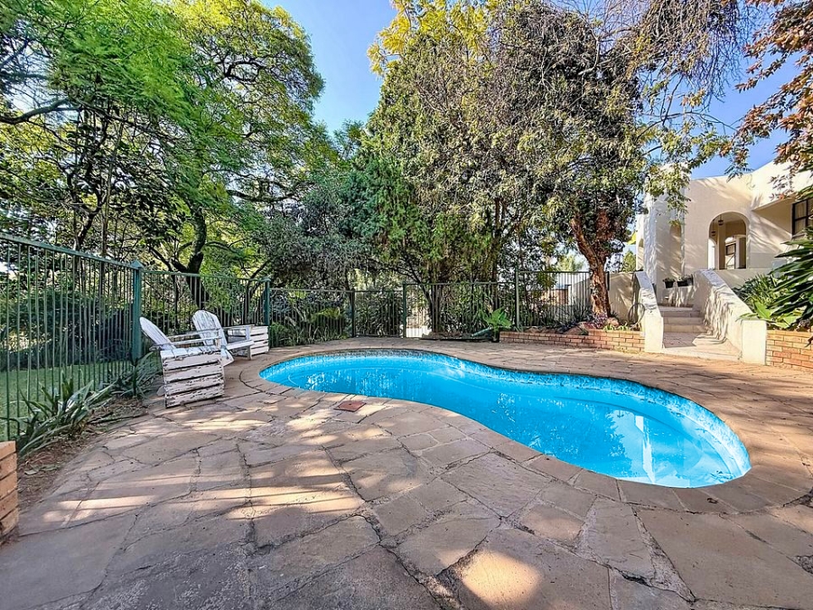 5 Bedroom Property for Sale in Waterkloof Park Gauteng
