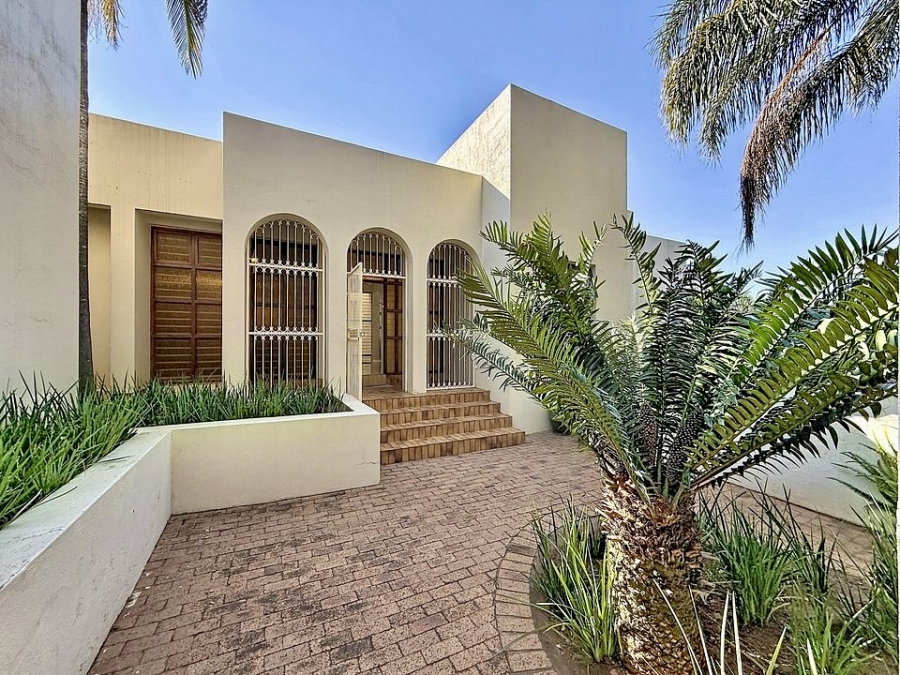 5 Bedroom Property for Sale in Waterkloof Park Gauteng