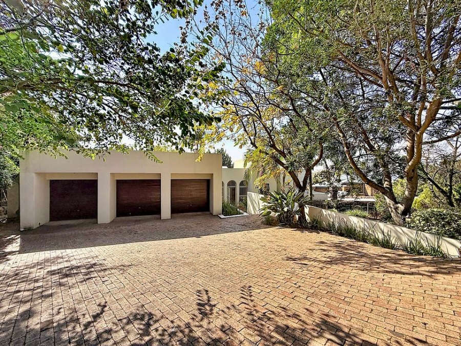5 Bedroom Property for Sale in Waterkloof Park Gauteng
