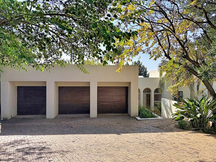 5 Bedroom Property for Sale in Waterkloof Park Gauteng