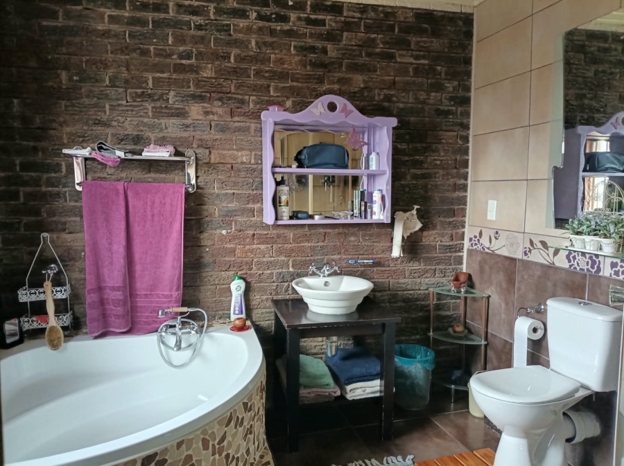 4 Bedroom Property for Sale in Norkem Park Gauteng