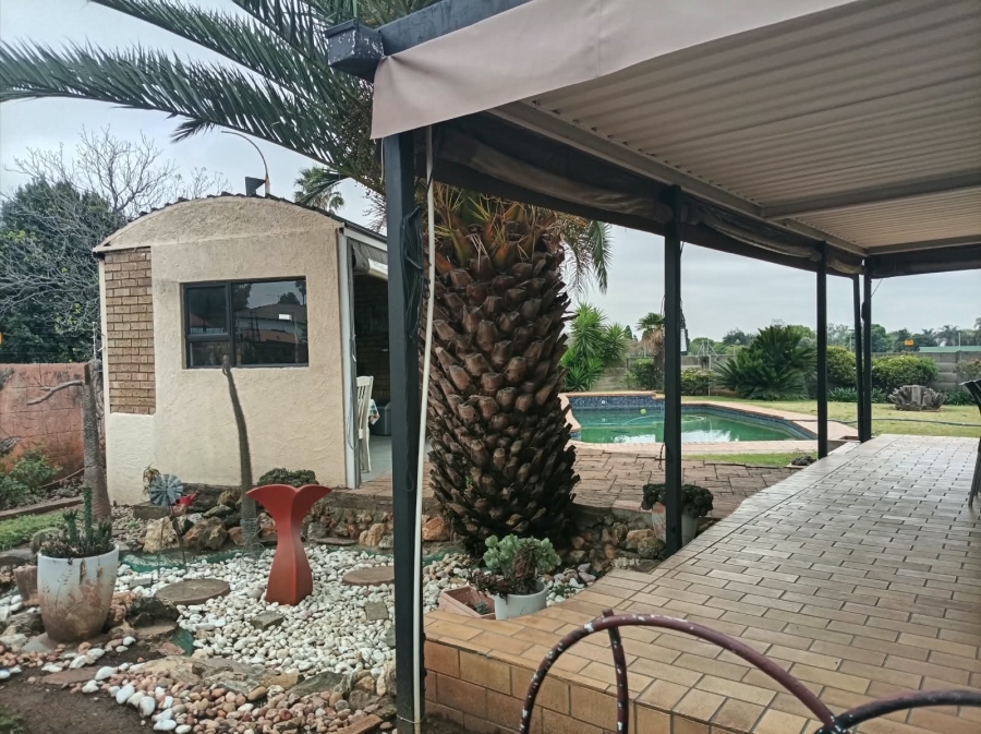 4 Bedroom Property for Sale in Norkem Park Gauteng